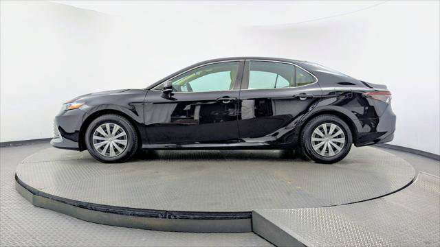 Used 2023 Toyota Camry LE FWD image 3