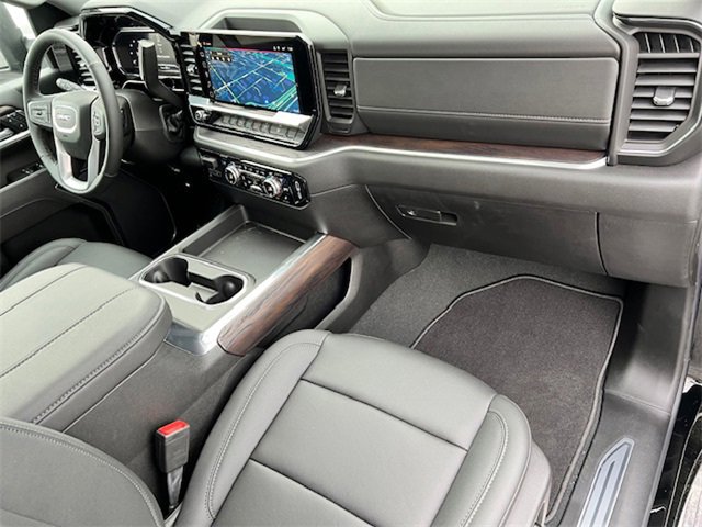 New 2025 GMC Sierra 2500 SLT w/ SLT Premium Package image 18