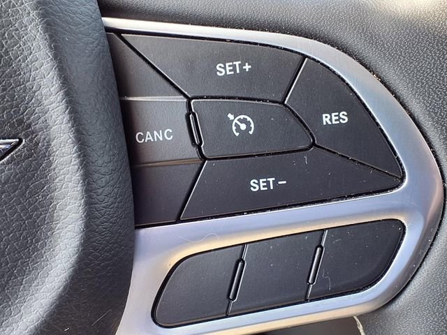 Used 2024 Chrysler Voyager LX FWD image 25