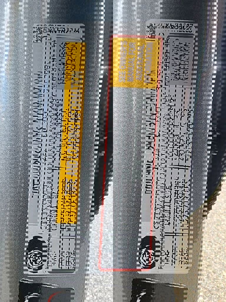 Used 2024 Chevrolet Silverado 2500 LT w/ Convenience Package image 79