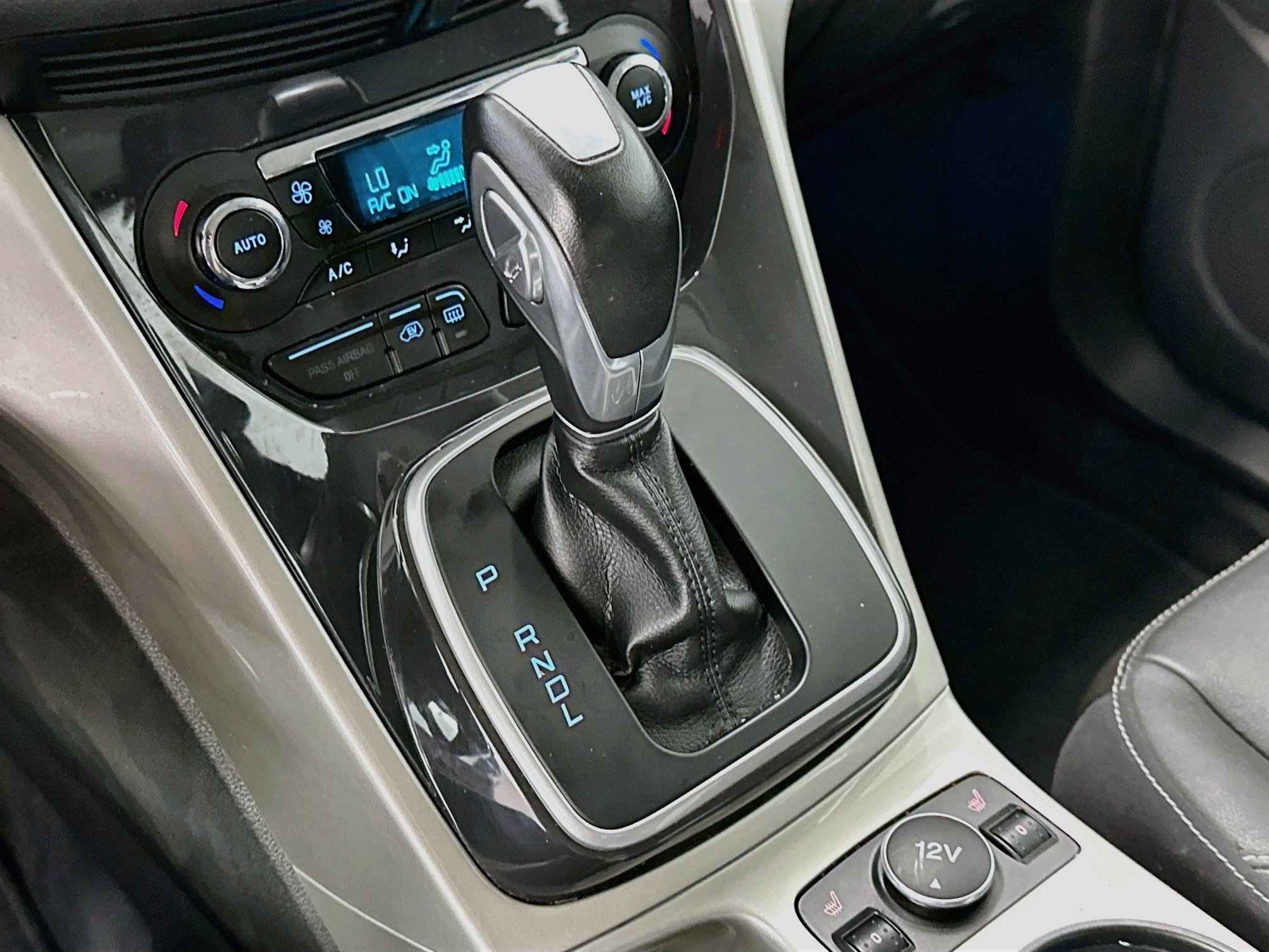 Used 2014 Ford C-MAX Energi SEL w/ Equipment Group 301A FWD image 24