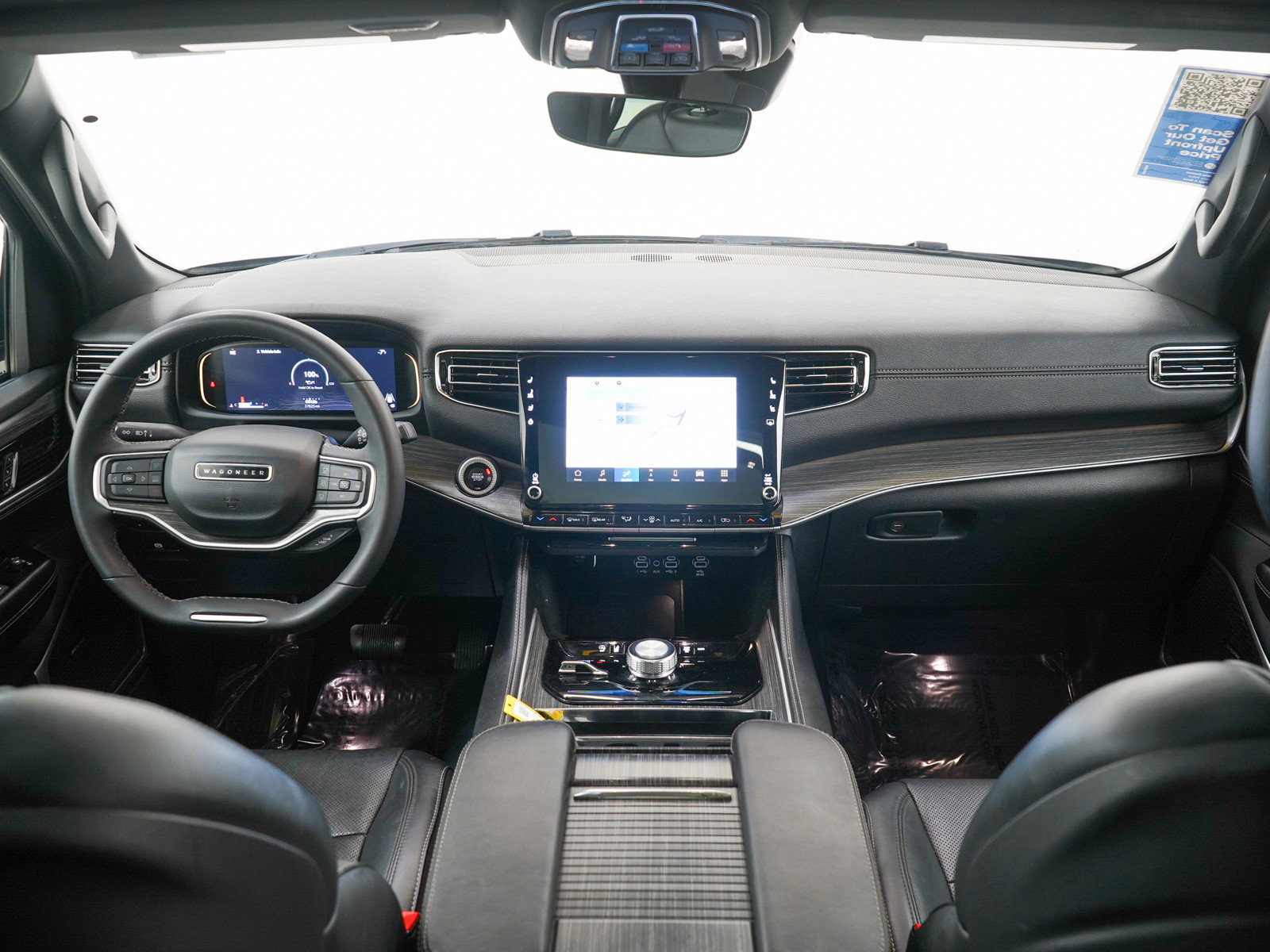 Used 2023 Jeep Wagoneer L Series II w/ Premium Group I image 16