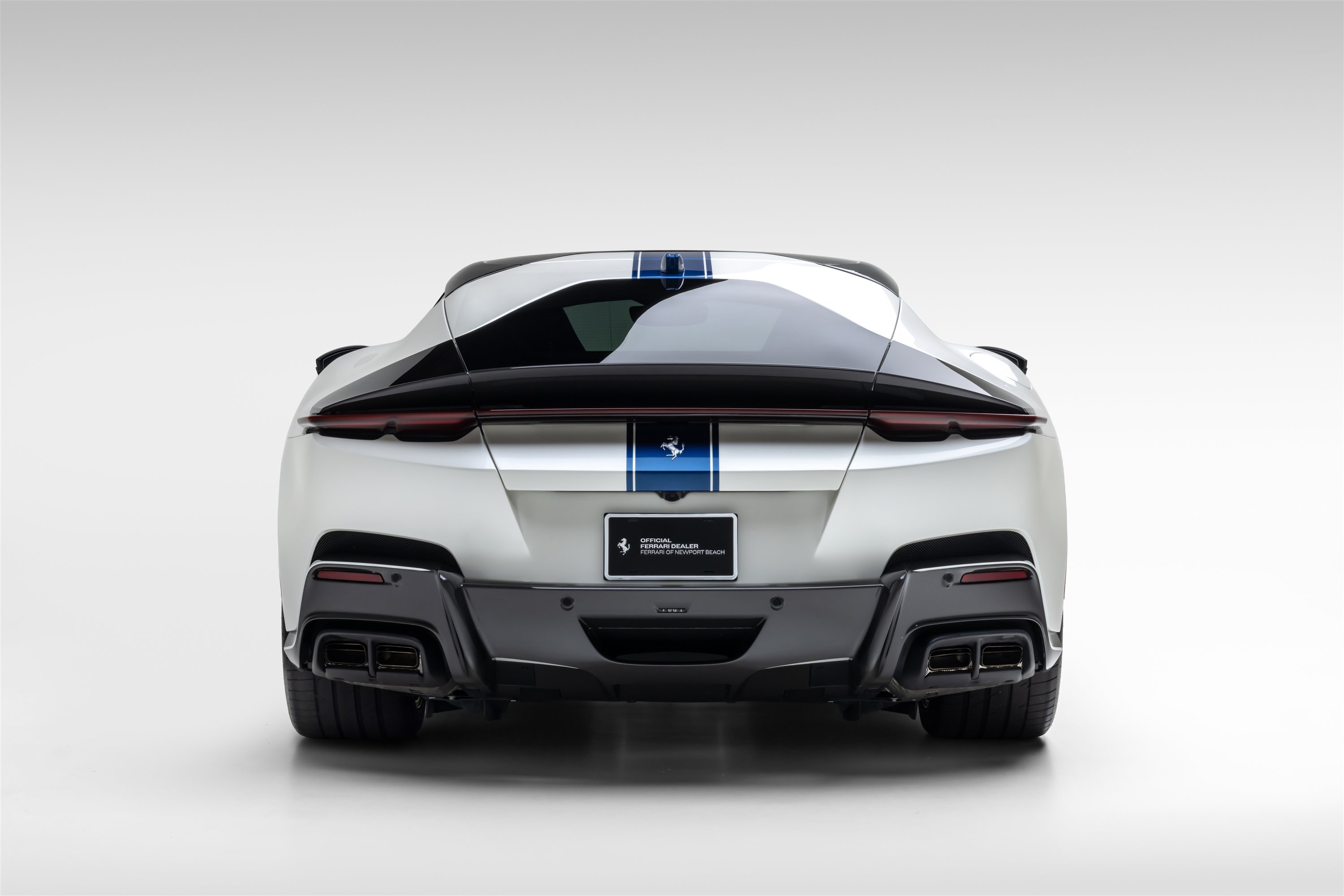 Used 2025 Ferrari 12Cilindri RWD image 3