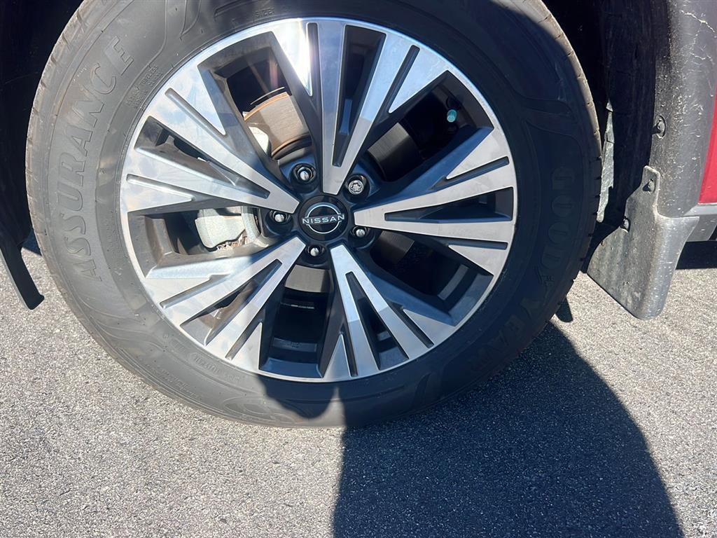 Certified 2023 Nissan Rogue SV image 10