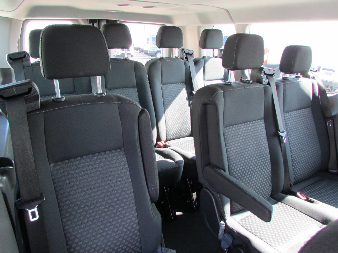 Used 2023 Ford Transit 350 XLT image 25