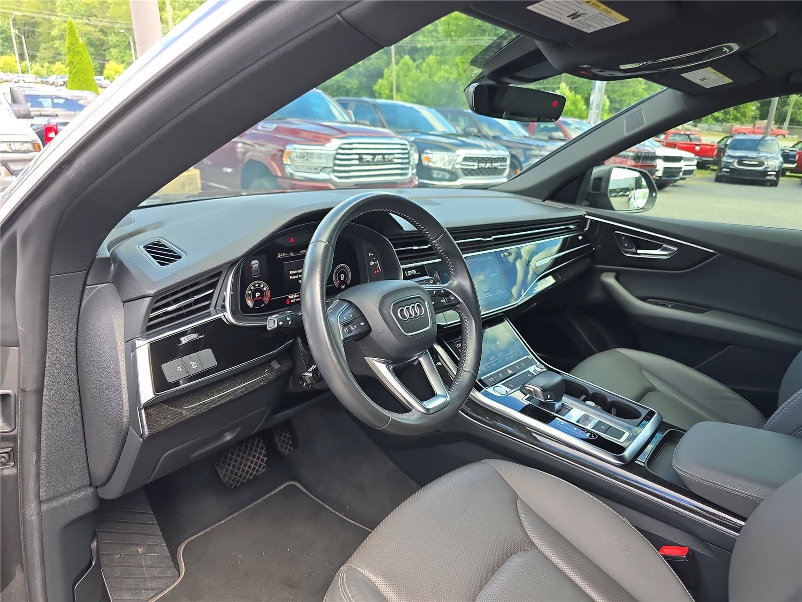 Used 2019 Audi Q8 Premium Plus AWD/4WD image 22