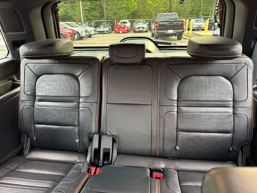 Used 2024 Lincoln Navigator Black Label AWD/4WD image 15