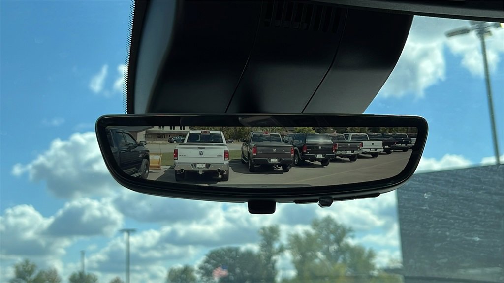 Used 2022 GMC Sierra 1500 AT4 w/ AT4 Premium Package image 20