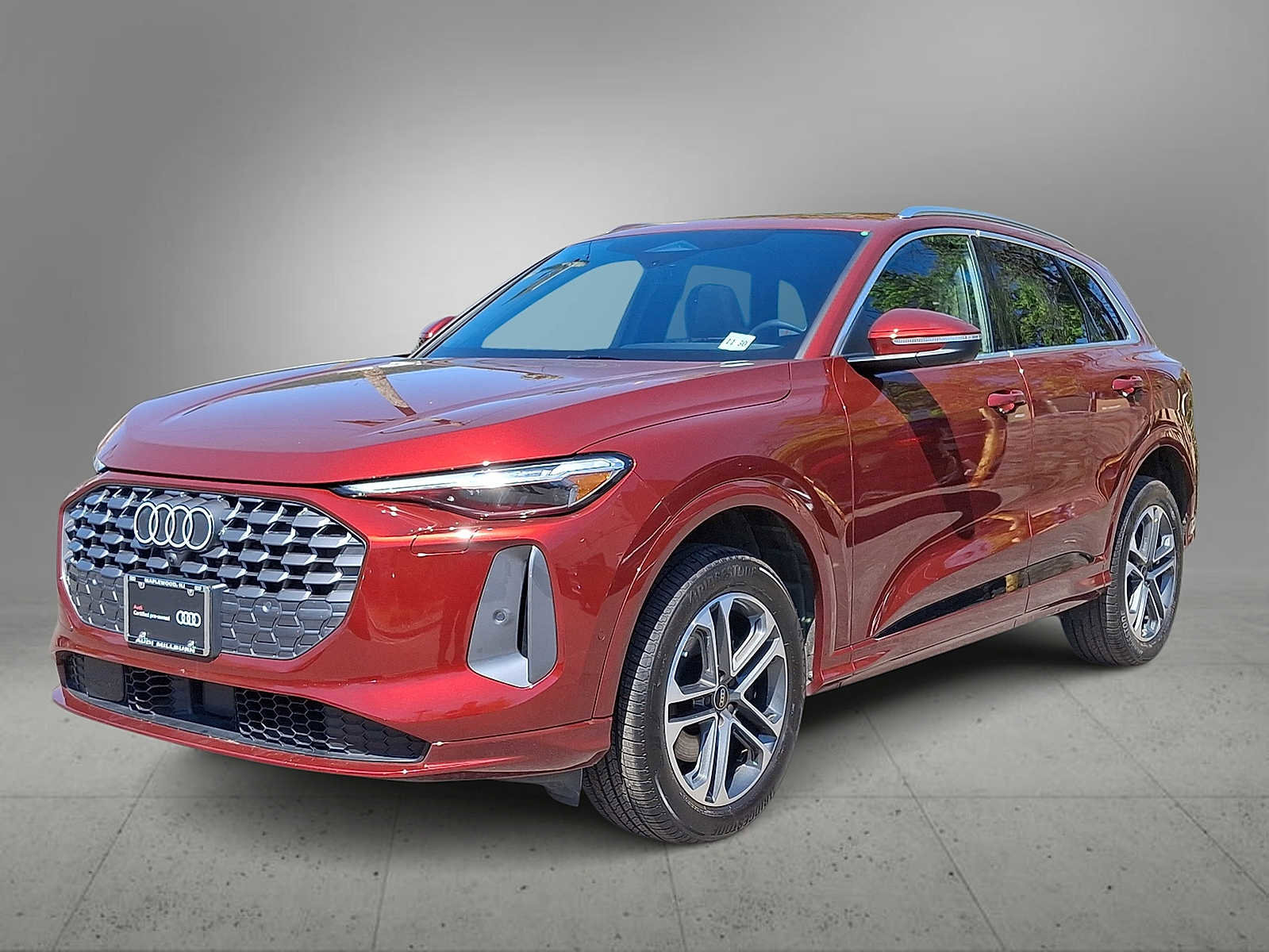 Certified 2025 Audi Q5 Premium w/ Premium Plus AWD/4WD image 1