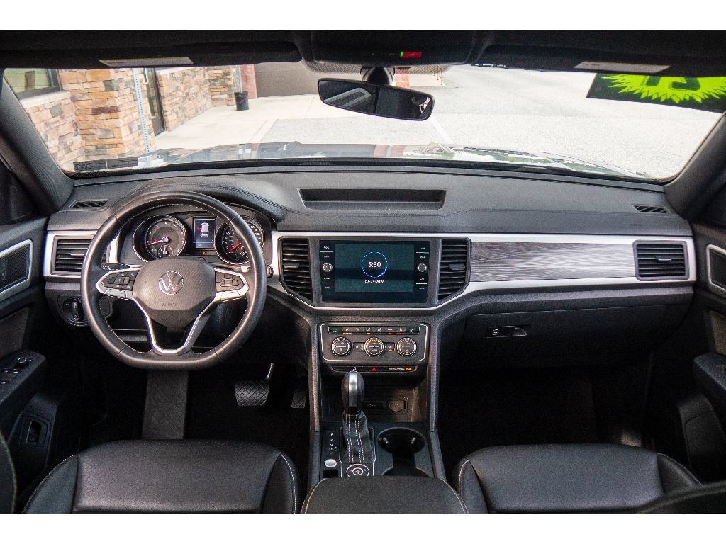 Used 2021 Volkswagen Atlas Cross Sport SE w/ Panoramic Sunroof Package AWD/4WD image 14