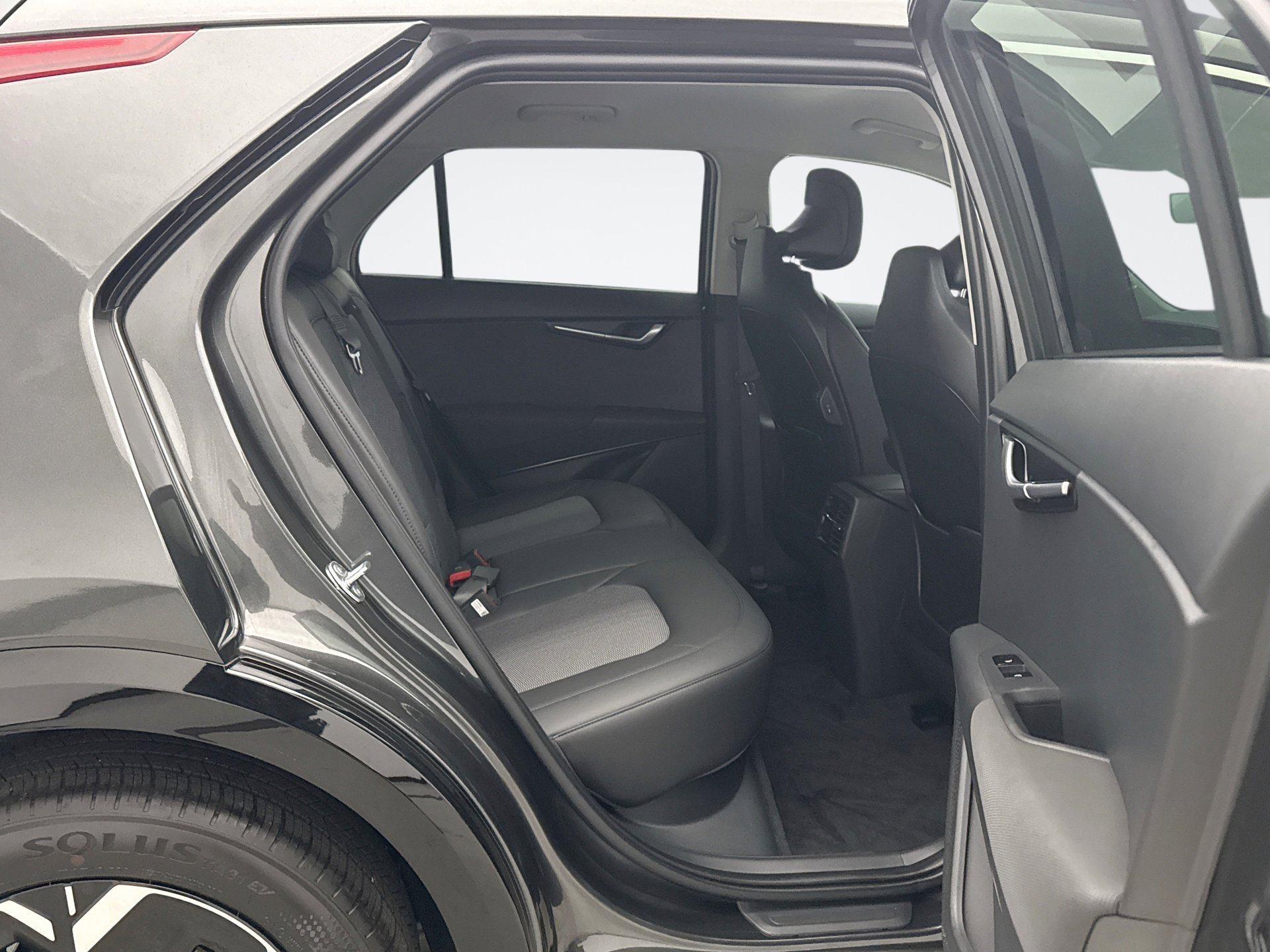 Used 2025 Kia Niro Wind w/ Wind Preserve Package image 19