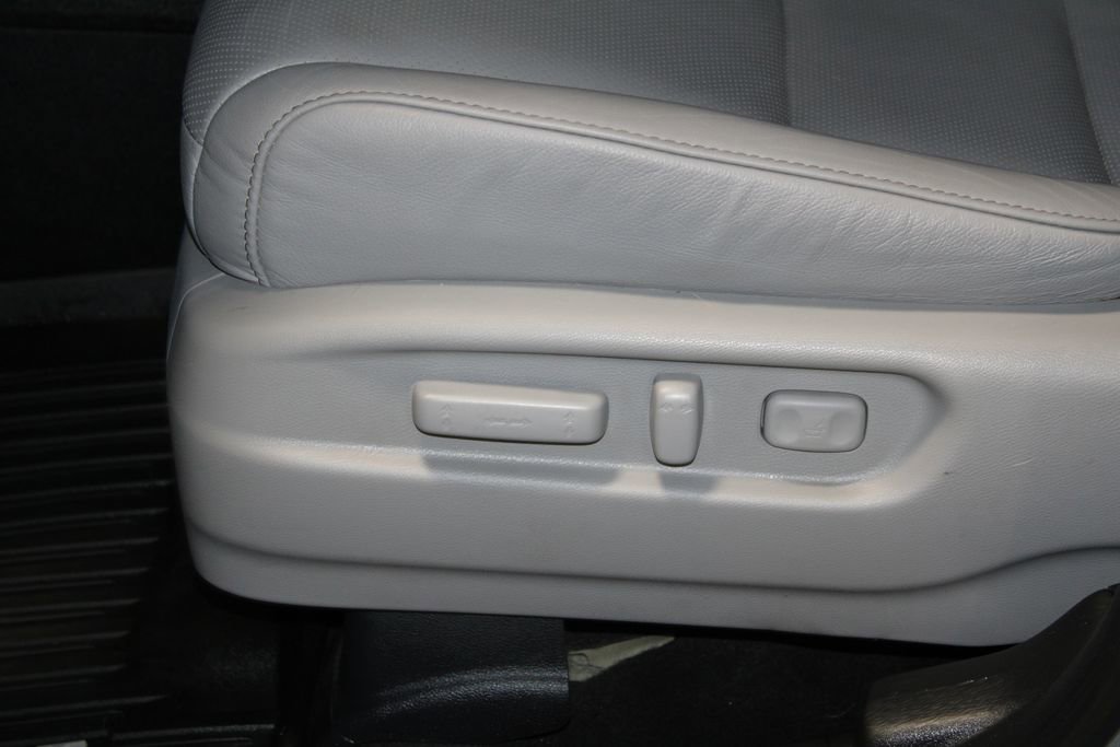 Used 2023 Honda Passport EX-L image 14