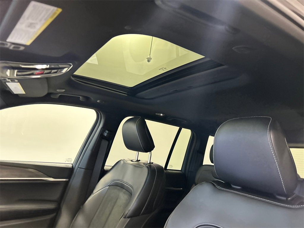 New 2026 Jeep Grand Cherokee Laredo image 28