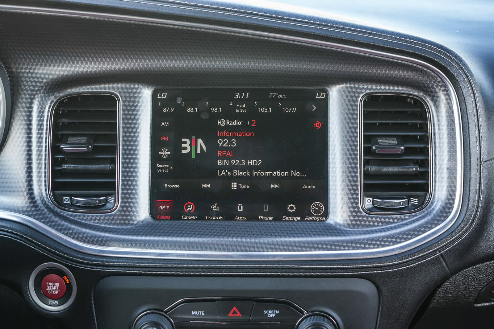 Used 2020 Dodge Charger SRT Hellcat RWD image 17