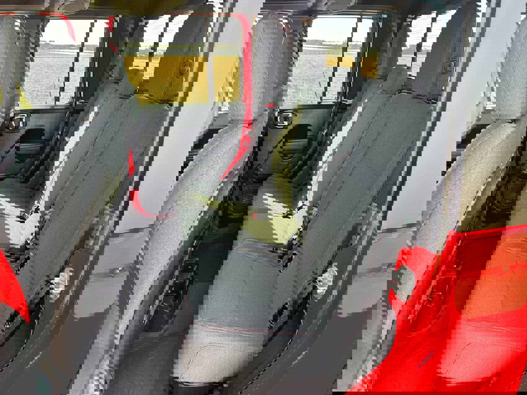 Used 2024 Jeep Gladiator Rubicon w/ Safety Group image 21