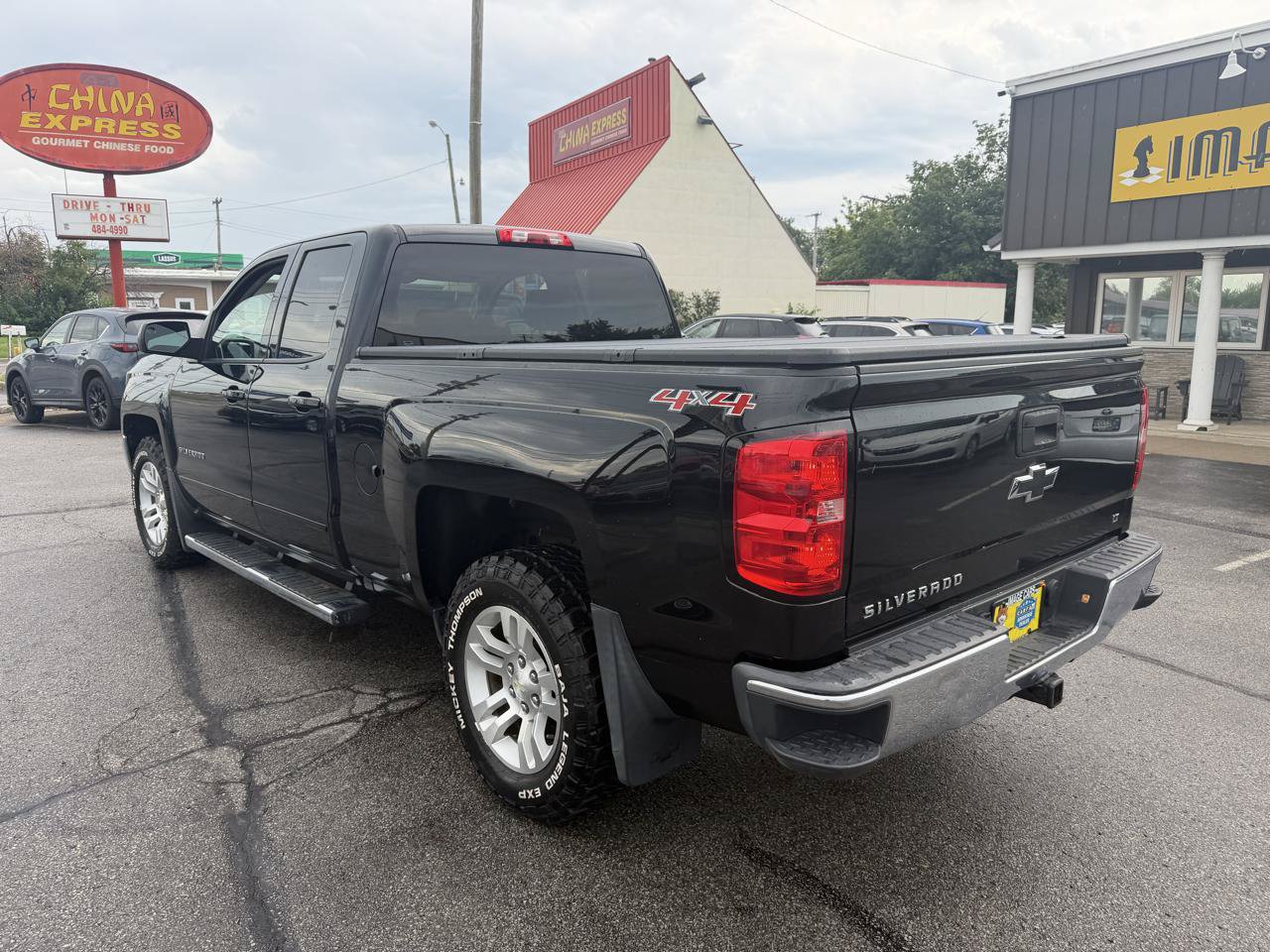 Used 2017 Chevrolet Silverado 1500 LT w/ All Star Edition AWD/4WD image 9