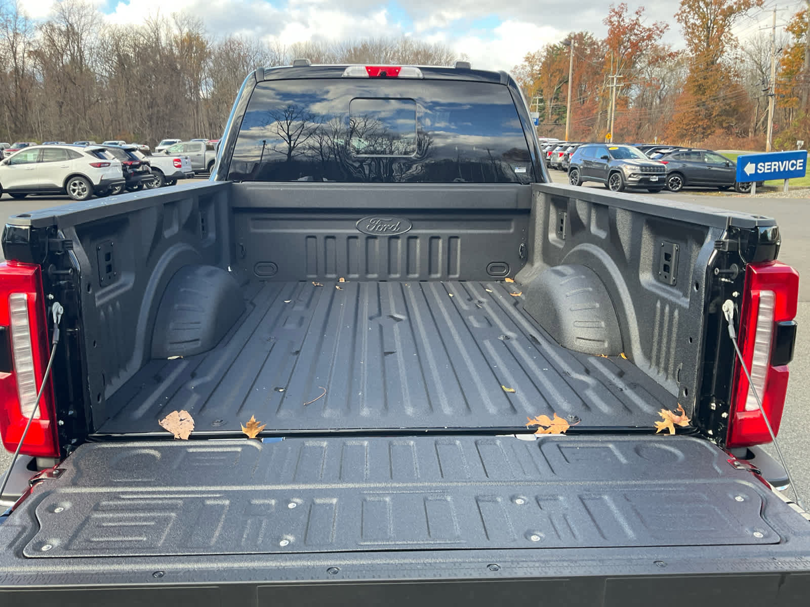 New 2026 Ford F250 Lariat w/ FX4 Off-Road Package image 15