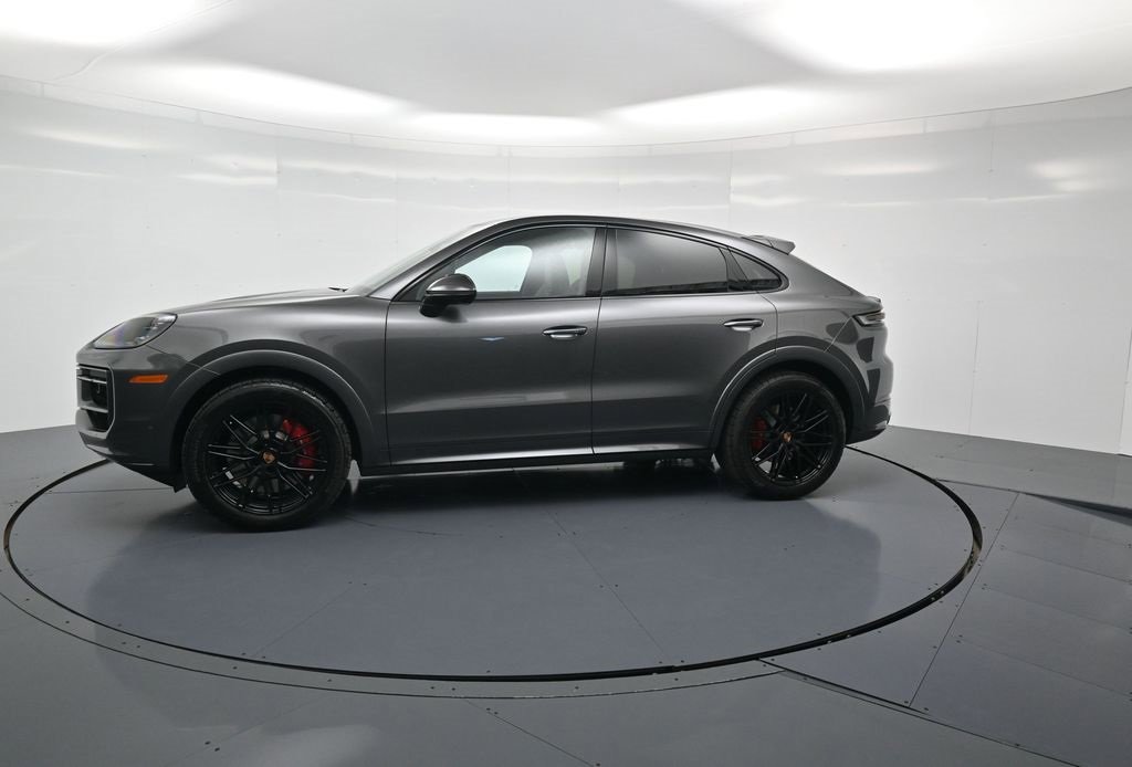 New 2026 Porsche Cayenne S image 2