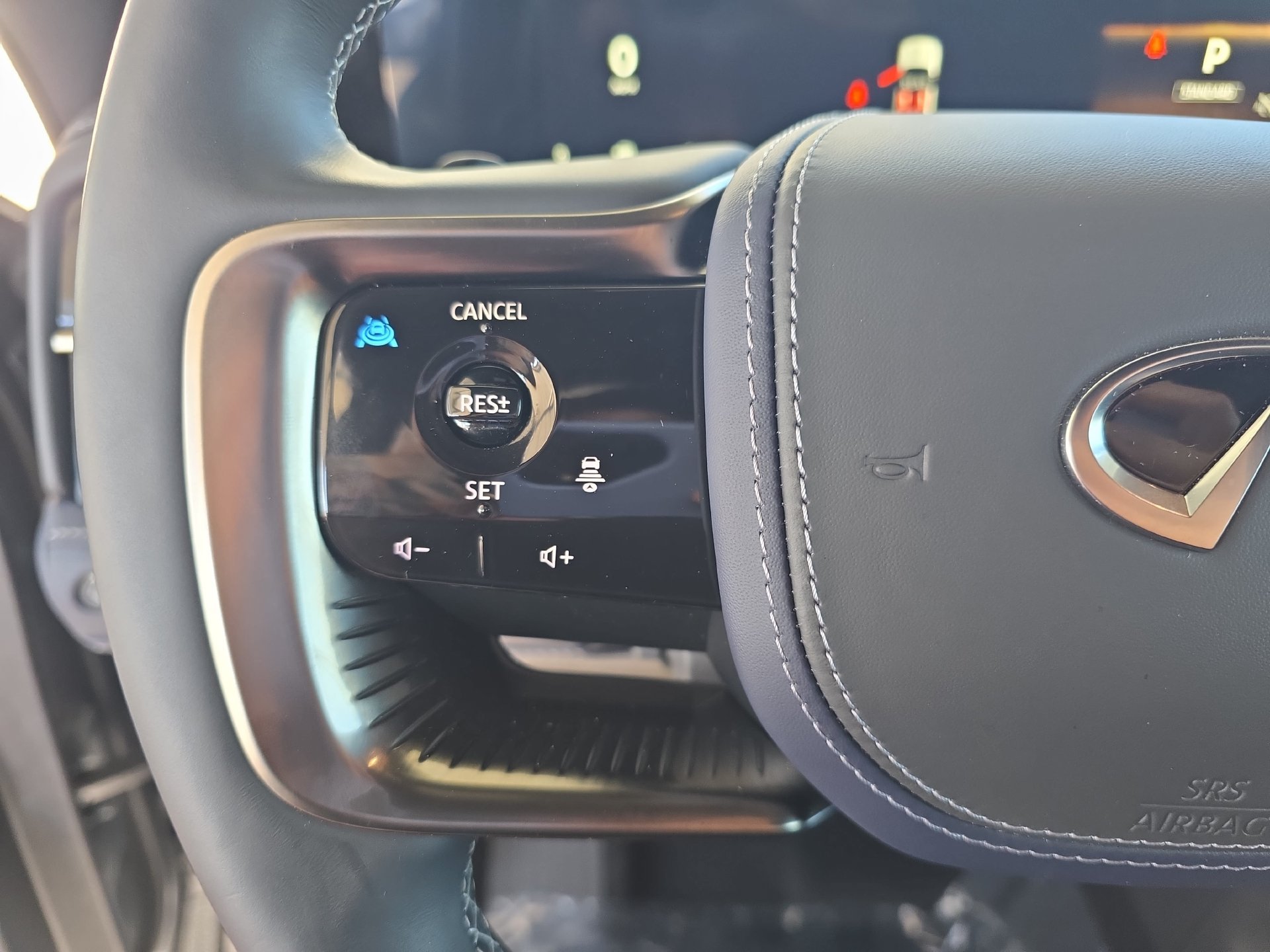 Certified 2026 INFINITI QX80 4WD image 17