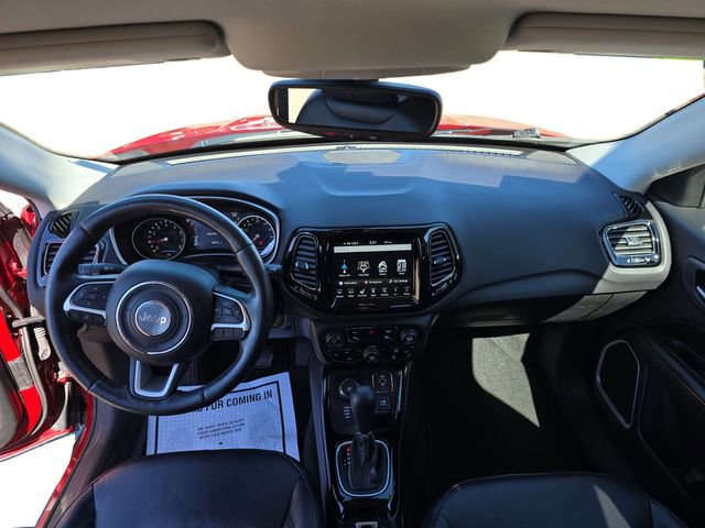 Used 2018 Jeep Compass Limited w/ Navigation Group AWD/4WD image 31