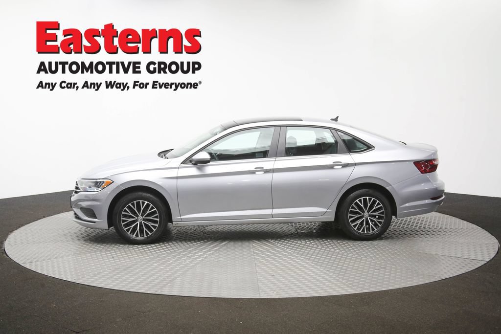 Used 2020 Volkswagen Jetta SE w/ SE Cold Weather Package FWD image 60
