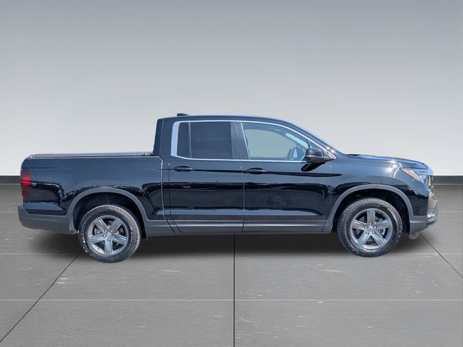 Certified 2023 Honda Ridgeline RTL image 6