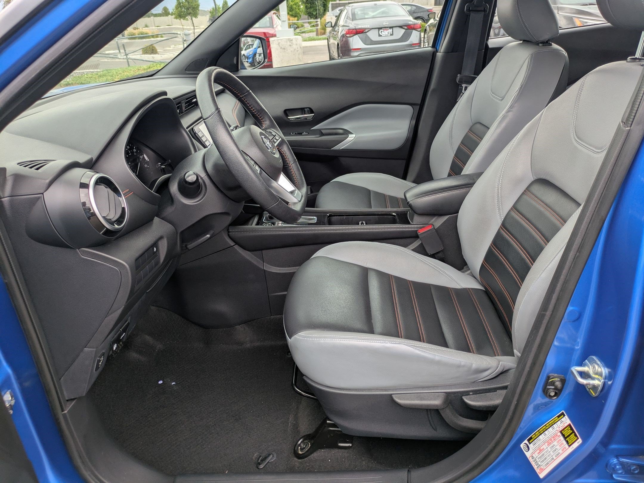 Used 2021 Nissan Kicks SR w/ SR Premium Package FWD image 17