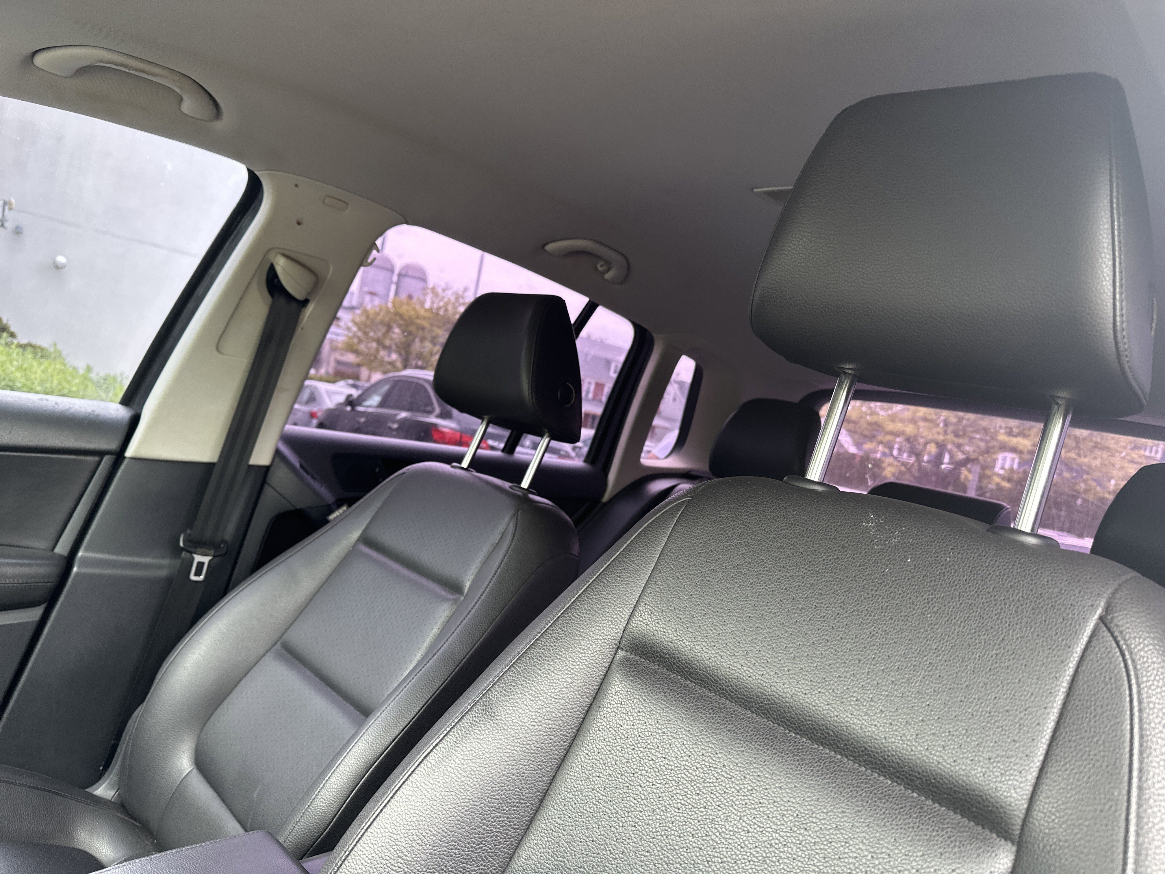 Used 2016 Volkswagen Tiguan S FWD image 9