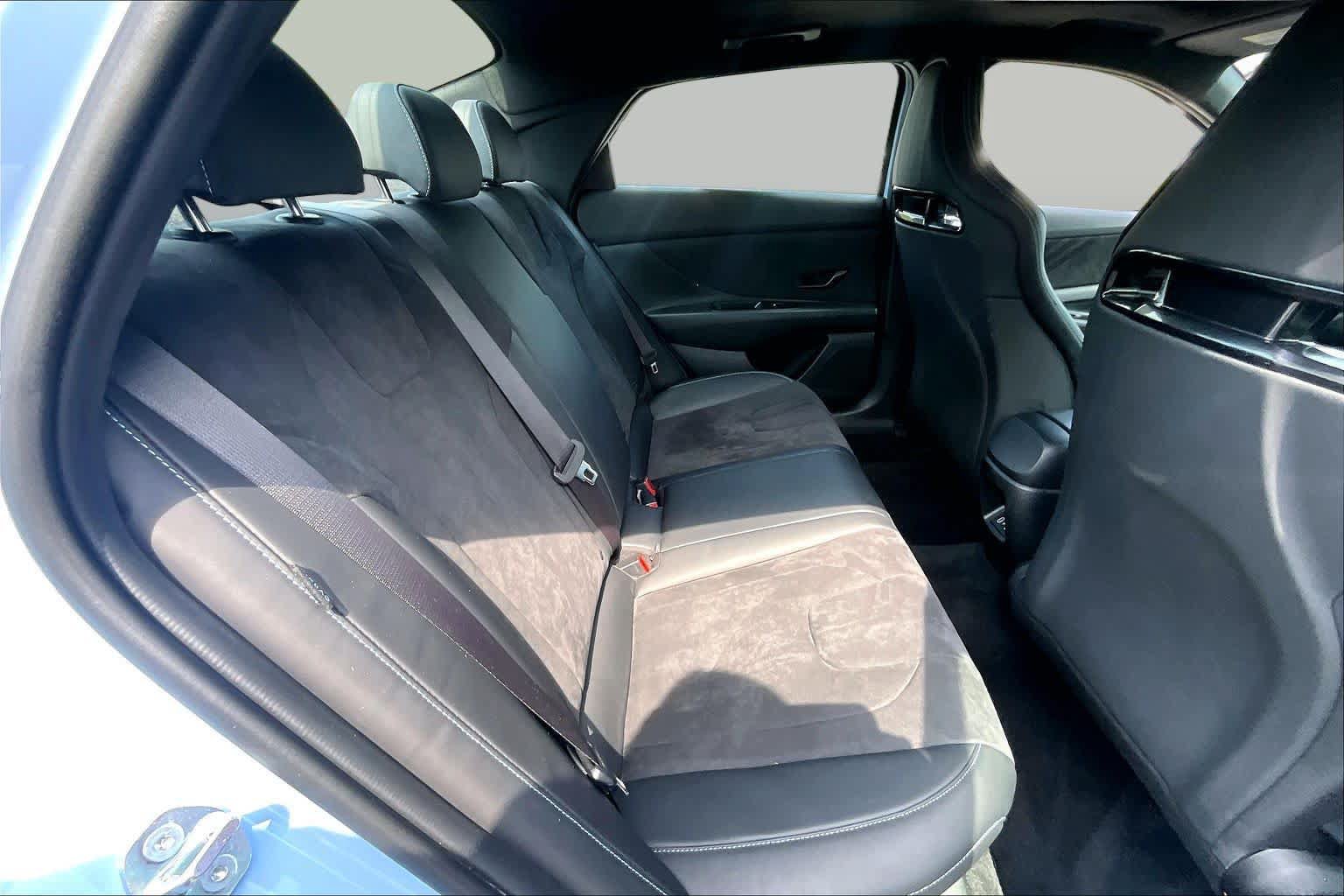Used 2025 Hyundai Elantra N w/ Cargo Package FWD image 21