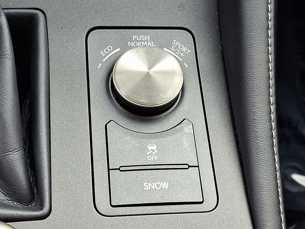 Used 2015 Lexus RC 350 w/ F Sport w/Summer Tires image 26