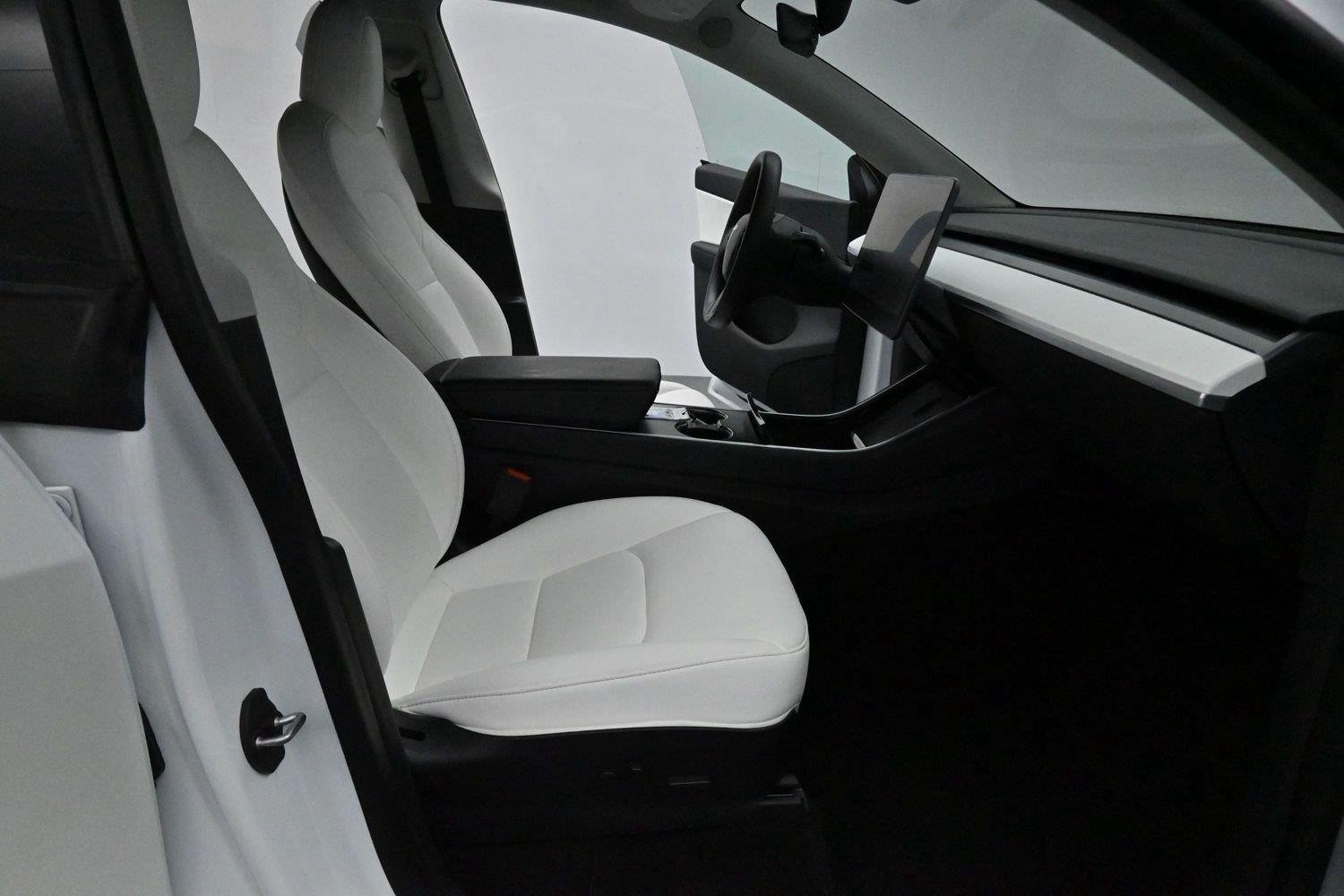 Used 2020 Tesla Model Y Performance AWD/4WD image 25
