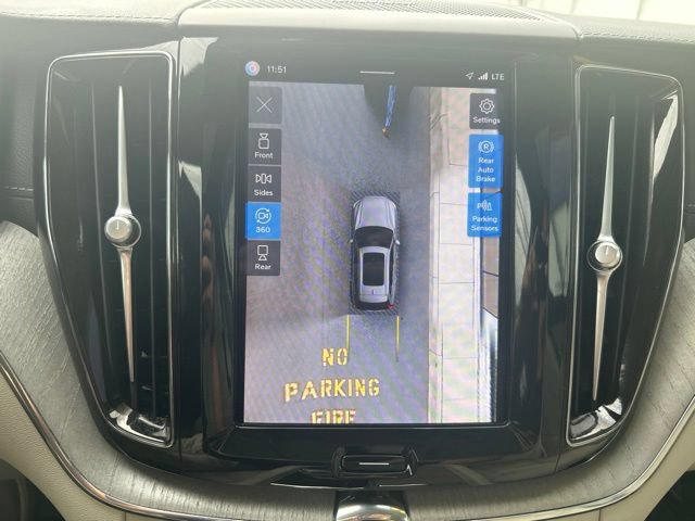 Used 2024 Volvo XC60 B5 Ultimate w/ Protection Package Premier AWD/4WD image 26