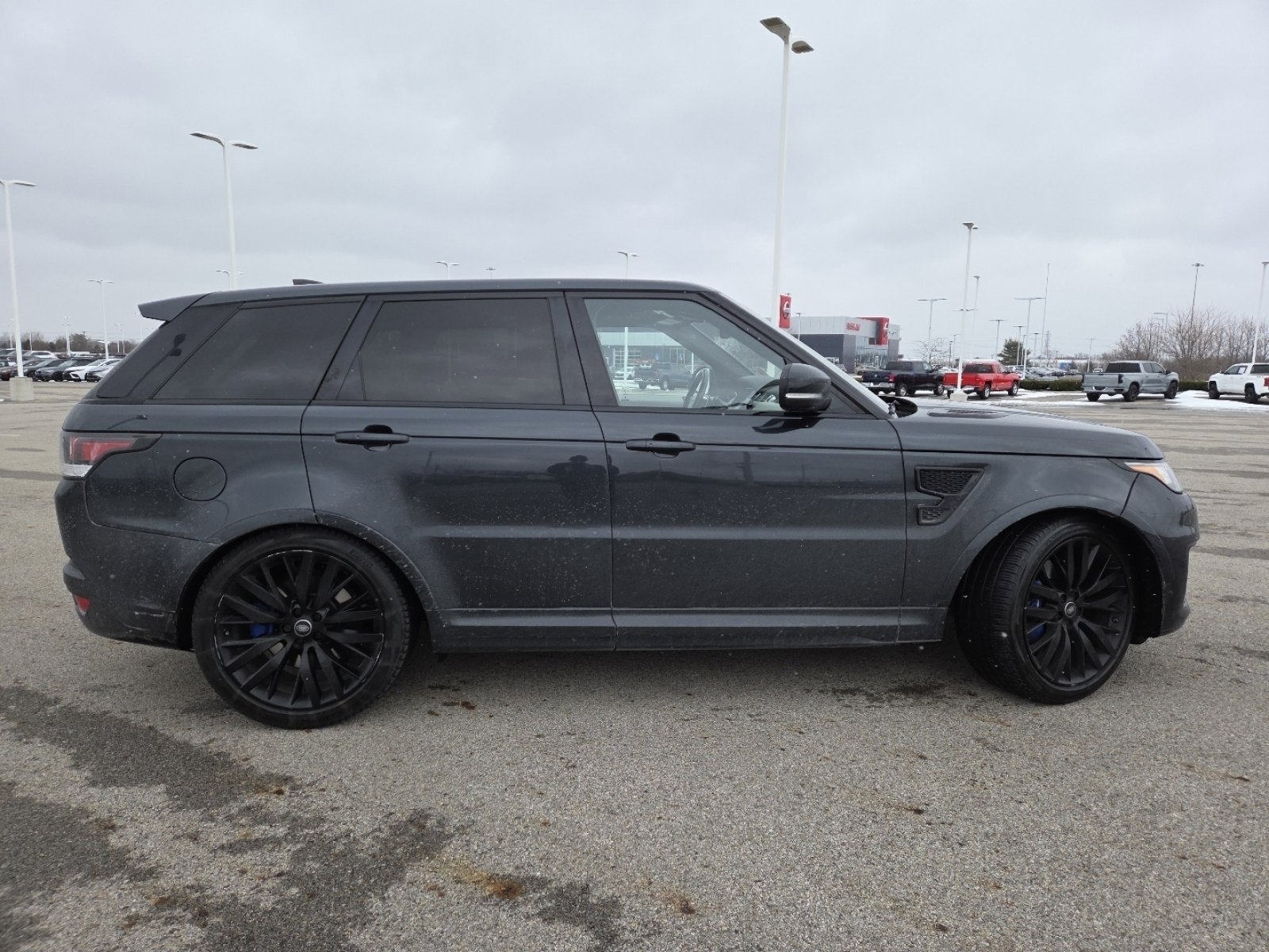 Used 2017 Land Rover Range Rover Sport SVR image 18