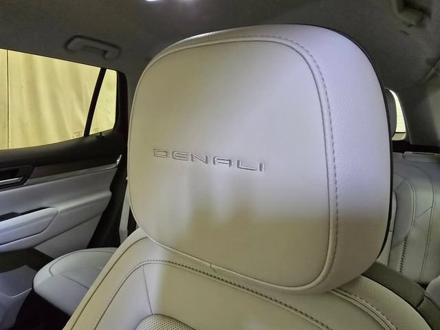 Used 2026 GMC Terrain Denali AWD/4WD image 28