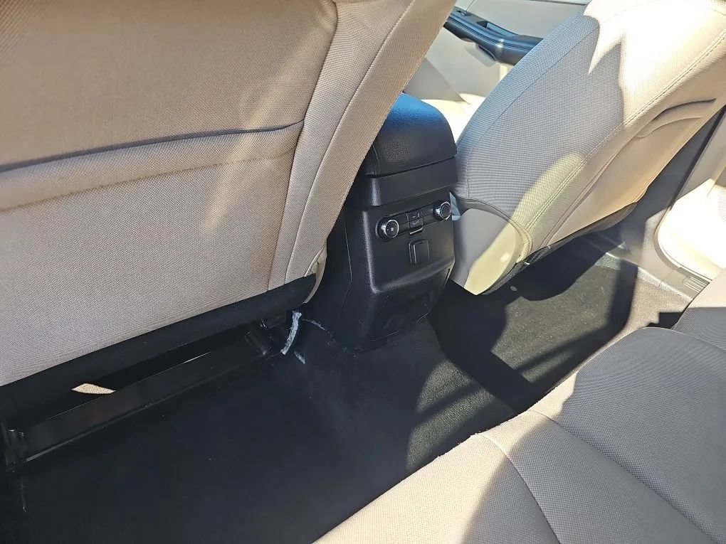 Used 2018 Ford Explorer 4WD image 16