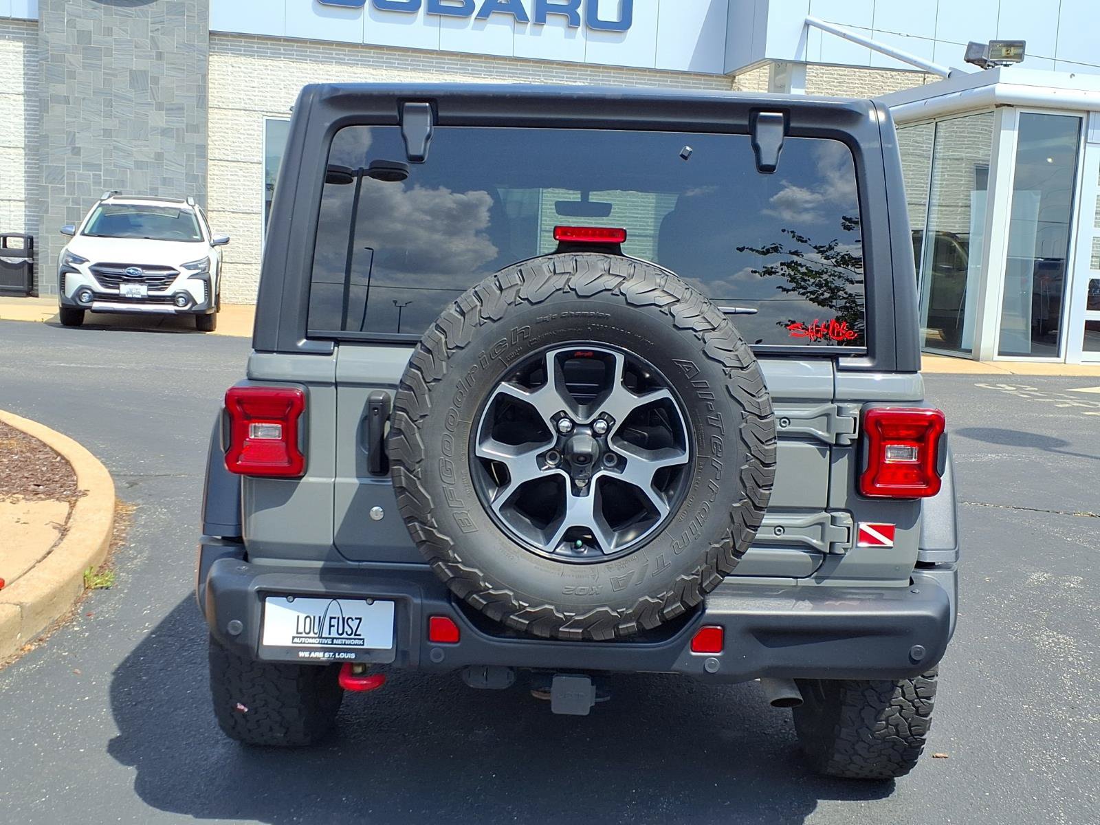 Used 2018 Jeep Wrangler Unlimited Rubicon AWD/4WD image 2