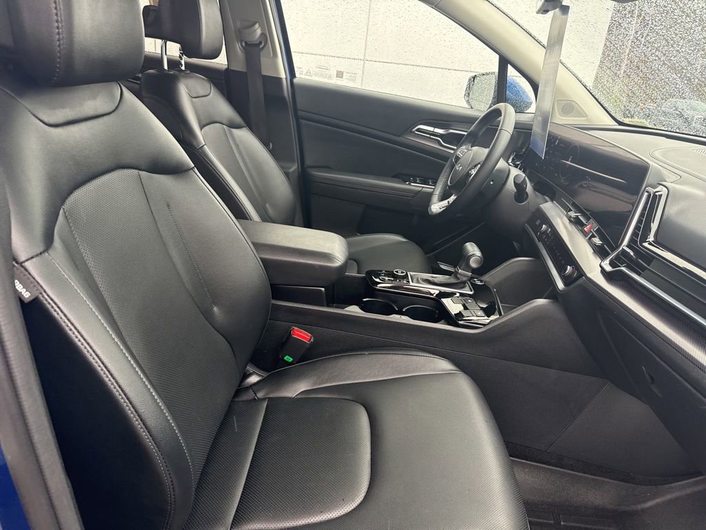 Used 2025 Kia Sportage SX image 29