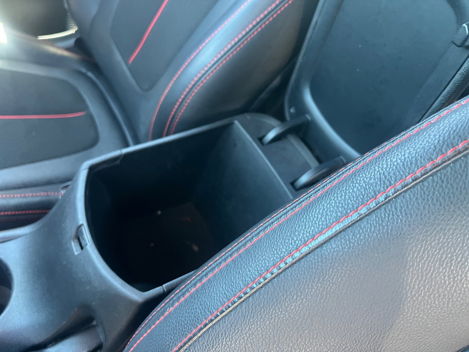 Used 2020 Hyundai Veloster 2.0 Premium image 15