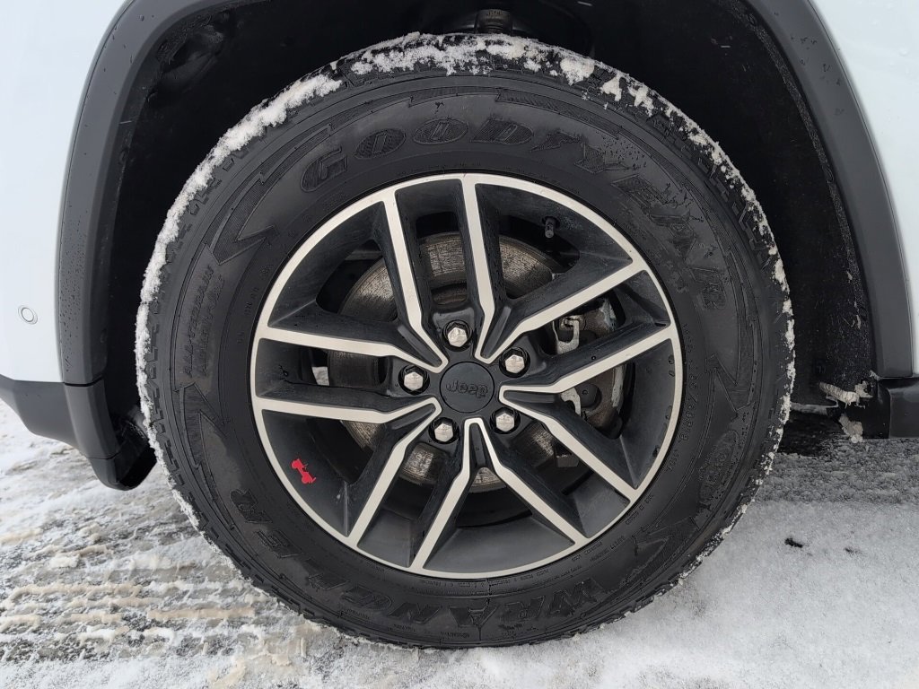 Used 2021 Jeep Grand Cherokee Trailhawk w/ Trailhawk Luxury Group image 12