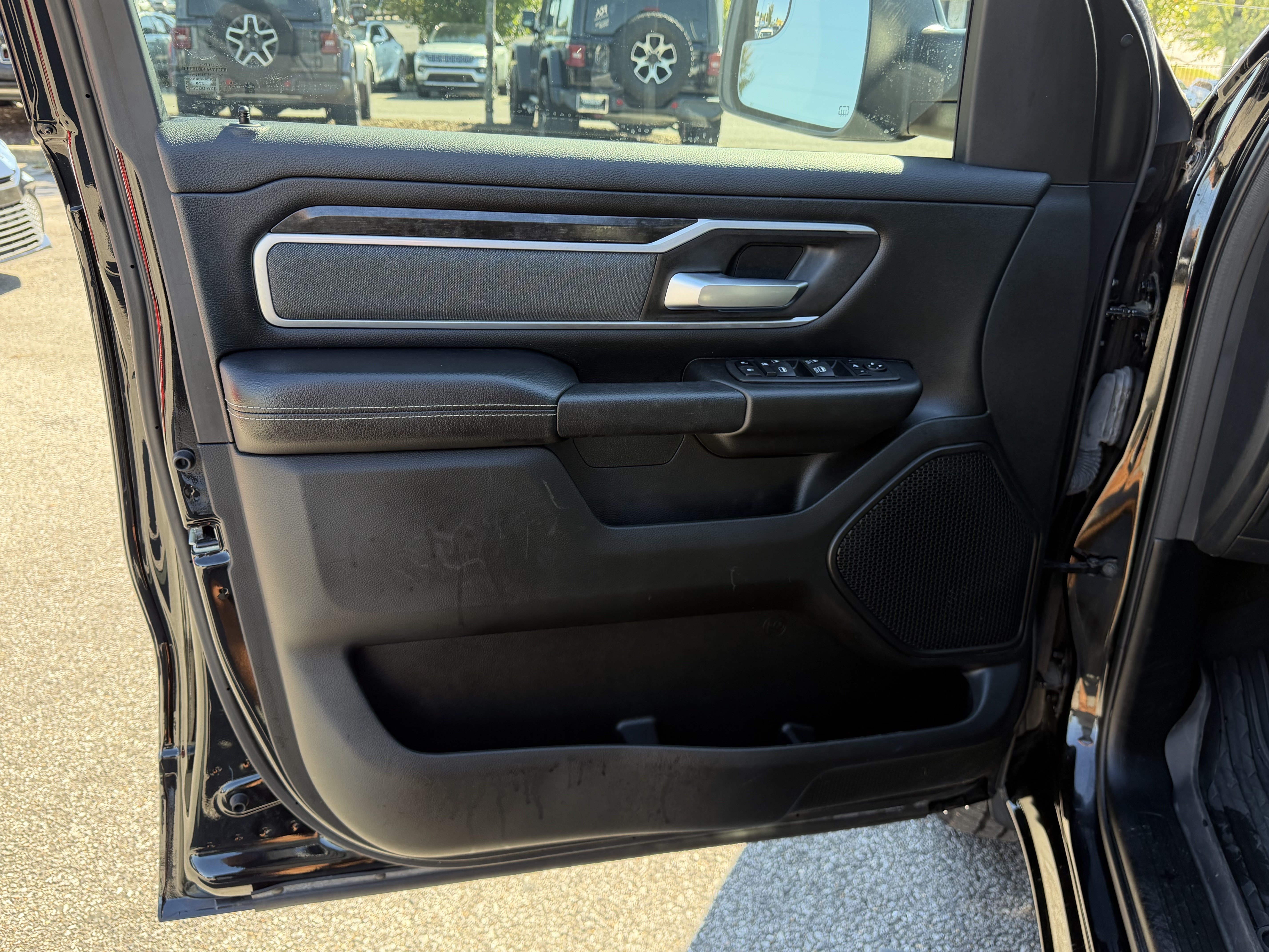 Used 2023 RAM 1500 Big Horn AWD/4WD image 14