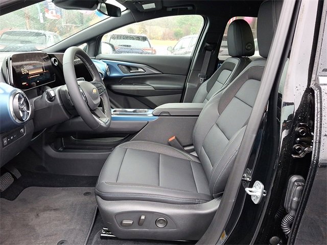 New 2026 Chevrolet Equinox EV LT image 9