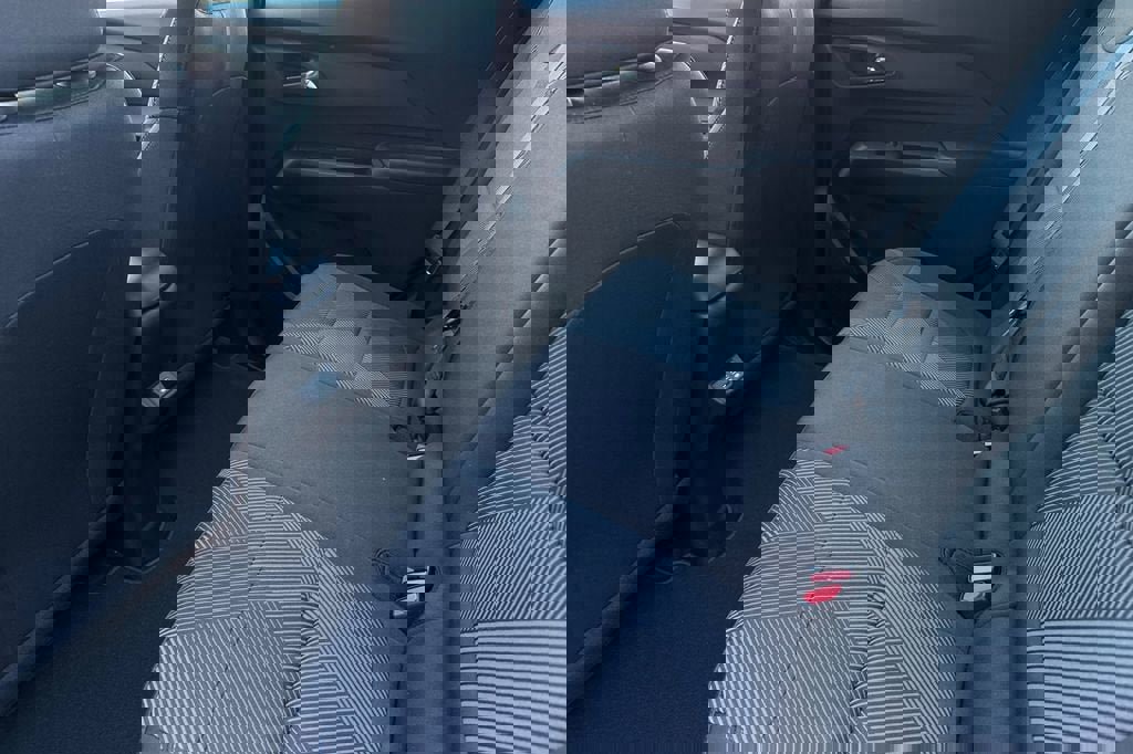 New 2027 Chevrolet Bolt LT w/ Comfort Package image 12