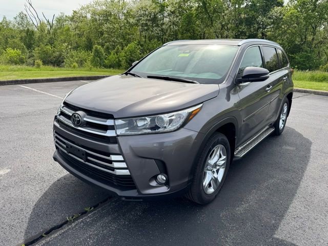 Used 2018 Toyota Highlander Limited AWD/4WD image 7