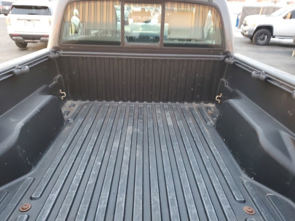 Used 2013 Toyota Tacoma 4x4 Regular Cab image 8