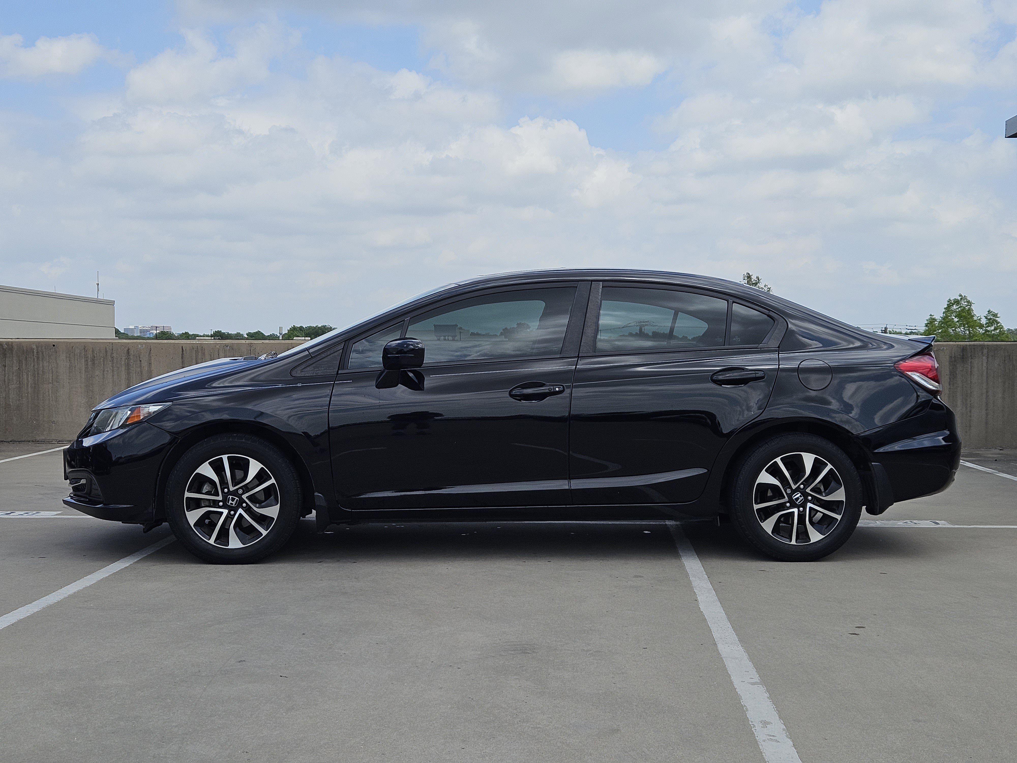 Used 2015 Honda Civic EX image 2
