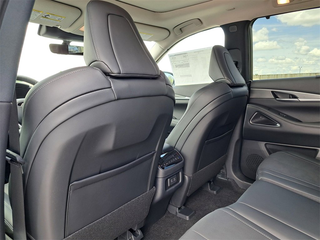 New 2026 INFINITI QX60 Pure w/ Cargo Package image 9