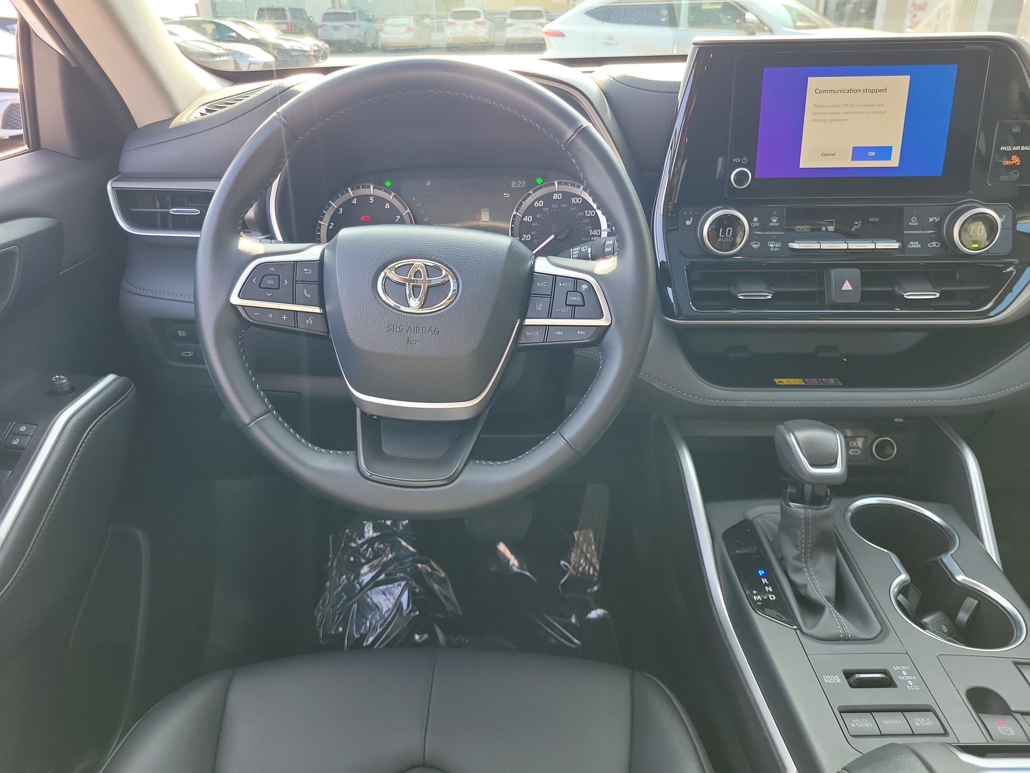 Used 2026 Toyota Highlander XLE AWD/4WD image 10