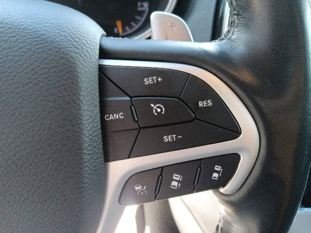 Used 2020 Jeep Grand Cherokee Summit AWD/4WD image 20