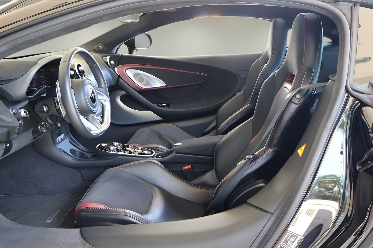 Used 2023 McLaren GT image 8