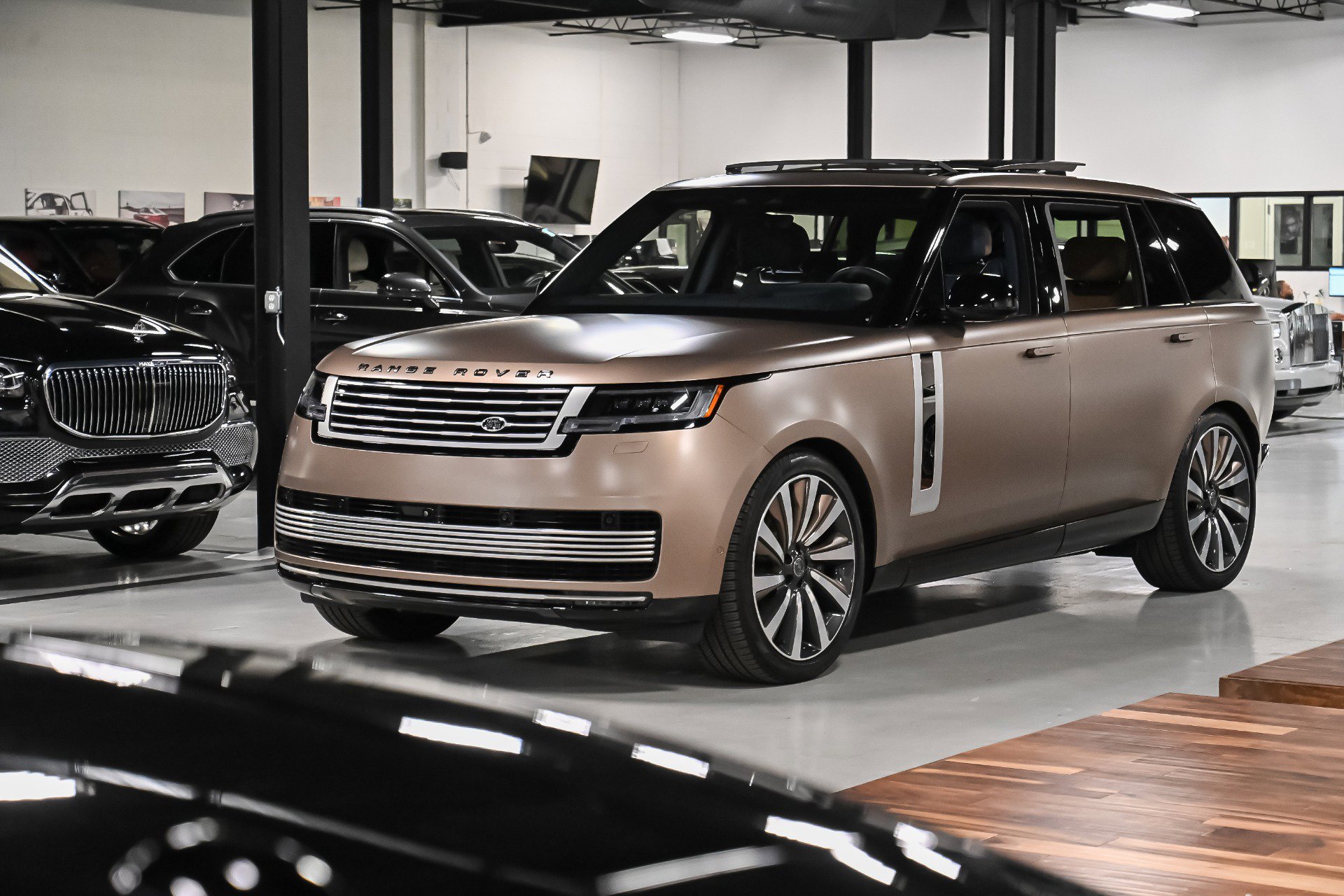 Used 2023 Land Rover Range Rover LWB SV Autobiography image 90